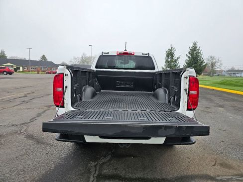 Used 2022 Chevrolet Colorado LT w/ Fleet Safety Package image 22