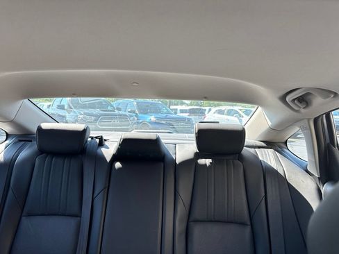 Used 2018 Honda Accord EX-L image 9