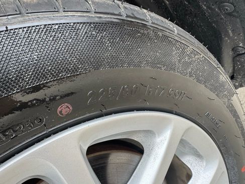 Used 2016 Jeep Cherokee Latitude w/ Safety/Convenience Group image 18