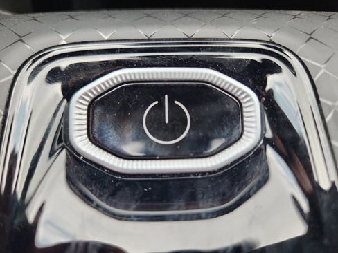 New 2025 Jeep Wagoneer S Launch Edition image 31