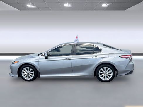 Certified 2020 Toyota Camry LE FWD image 2