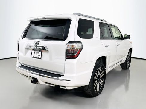 Used 2024 Toyota 4Runner Limited AWD/4WD image 5