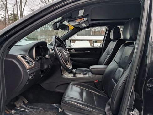 Used 2015 Jeep Grand Cherokee Overland AWD/4WD image 10