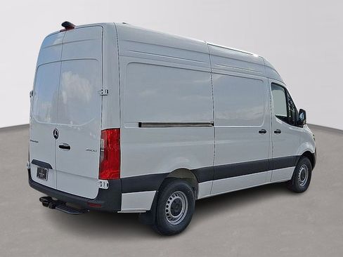 Used 2026 Mercedes-Benz Sprinter 2500 image 5