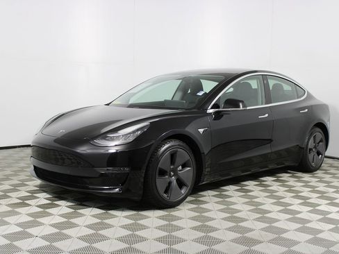 Used 2019 Tesla Model 3 Standard Range Plus image 16