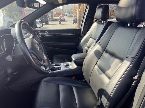 Used 2019 Jeep Grand Cherokee Limited image 7