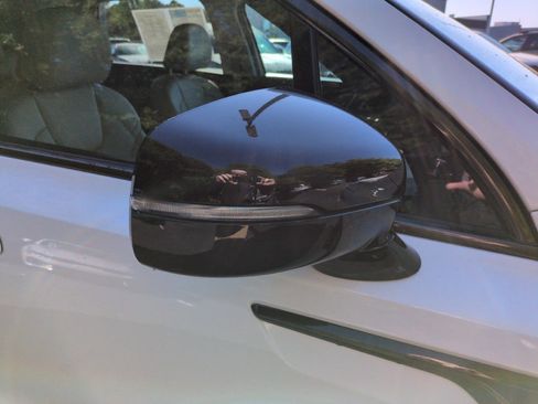 Used 2023 Kia Sorento S w/ Panoramic Sunroof Package FWD image 46