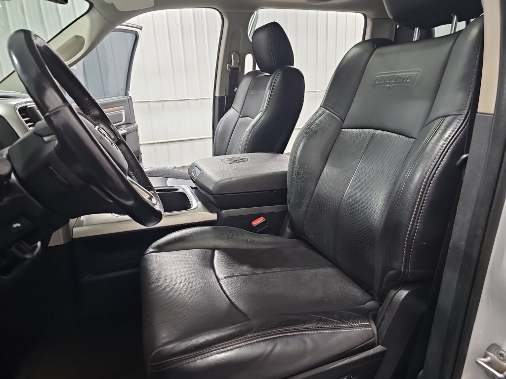 Used 2017 RAM 1500 Laramie w/ Convenience Group AWD/4WD image 14