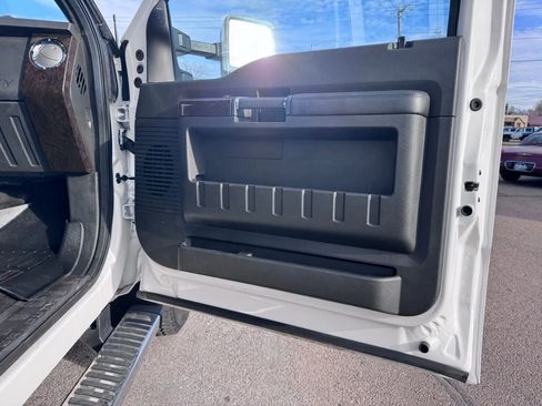 Used 2016 Ford F250 Platinum image 38