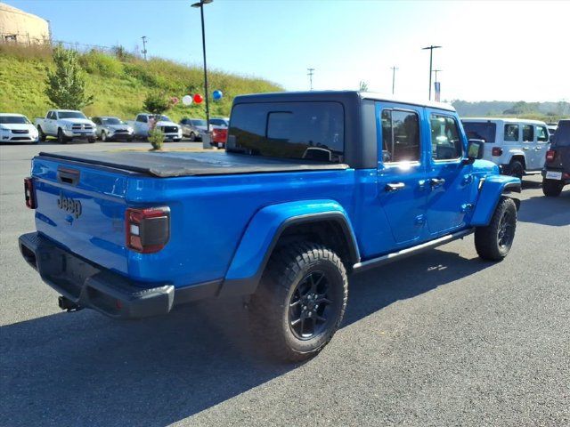 Used 2025 Jeep Gladiator Sport AWD/4WD image 6