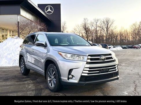 Used 2018 Toyota Highlander XLE w/ Protection Package #3 image 1