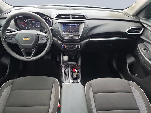 Used 2023 Chevrolet TrailBlazer LT FWD image 13