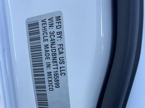 New 2026 Jeep Compass Latitude image 25