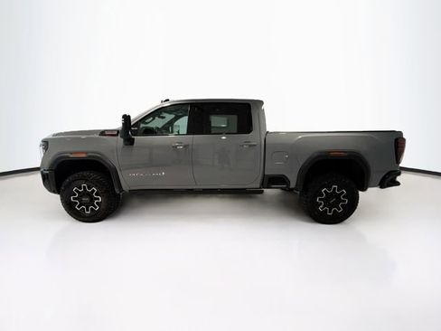 Used 2024 GMC Sierra 2500 AT4X AWD/4WD image 4