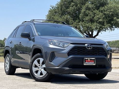 Used 2021 Toyota RAV4 LE w/ Carpet Mat Package (TMS) FWD image 2