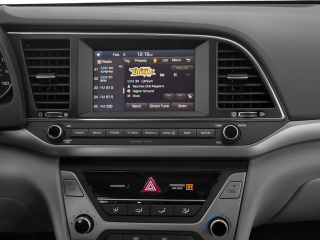 Used 2017 Hyundai Elantra SE FWD image 13
