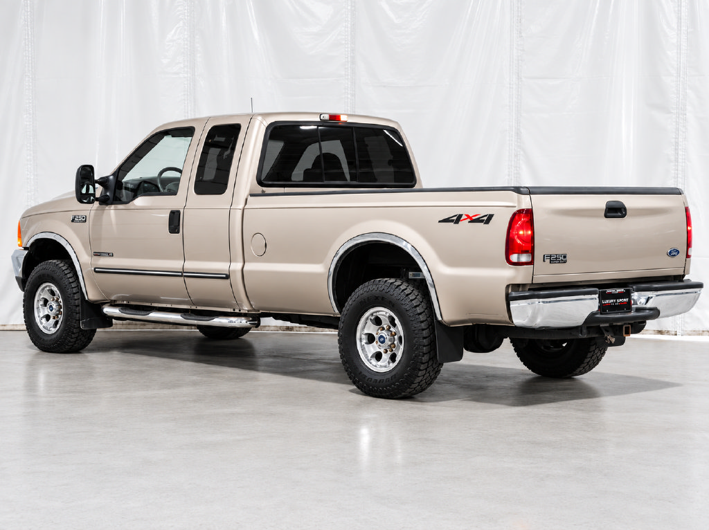 Used 1999 Ford F250 4x4 SuperCab Super Duty image 3