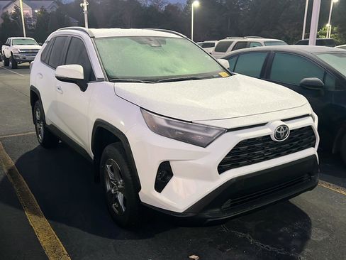 Certified 2025 Toyota RAV4 XLE image 5
