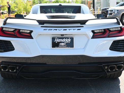 Used 2022 Chevrolet Corvette Stingray Premium Conv w/ Z51 Performance Package image 11