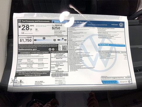 New 2026 Volkswagen Taos SE image 14