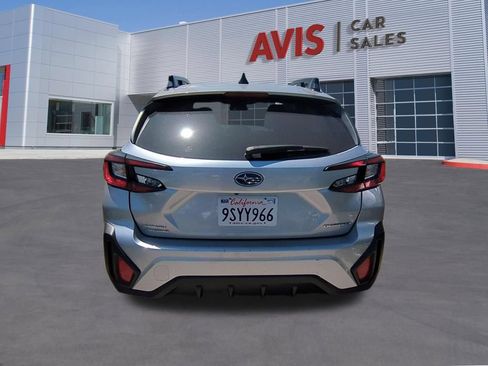 Used 2025 Subaru Crosstrek 2.5i Premium AWD/4WD image 7
