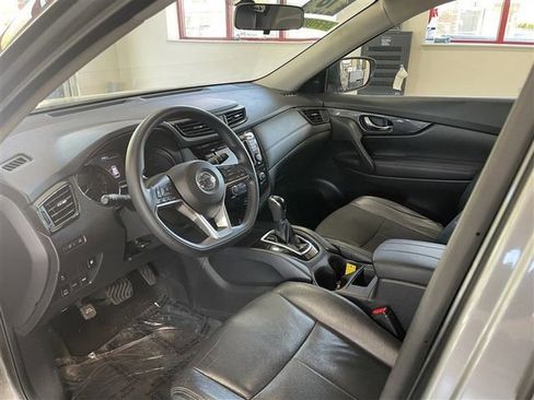 Used 2018 Nissan Rogue S AWD/4WD image 19
