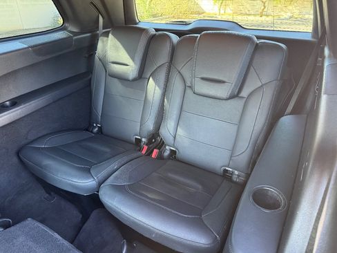 Used 2017 Mercedes-Benz GLS 550 4MATIC image 10