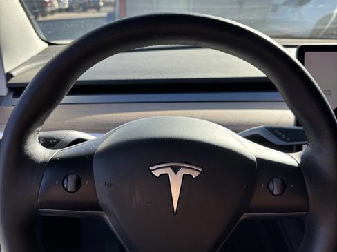 Used 2022 Tesla Model 3 Performance image 11