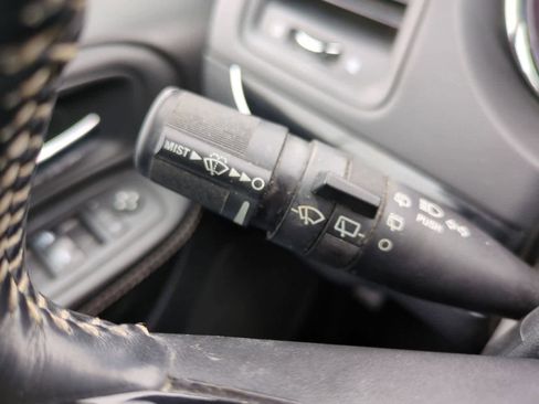 Used 2018 Dodge Grand Caravan SXT w/ Driver Convenience Group image 27