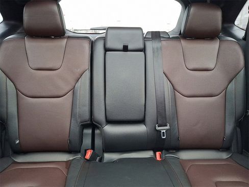 Used 2020 Ford Edge Titanium w/ Equipment Group 301A image 19