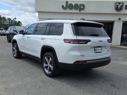 New 2026 Jeep Grand Cherokee L Limited w/ Luxury Tech Group II RWD image 7