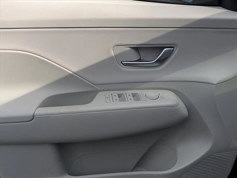 New 2026 Hyundai Kona SEL Premium image 16