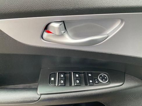 Used 2023 Kia Forte LX FWD image 12