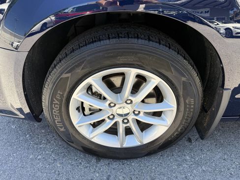 Used 2014 Dodge Grand Caravan SXT w/ UConnect Hands-Free Group FWD image 28