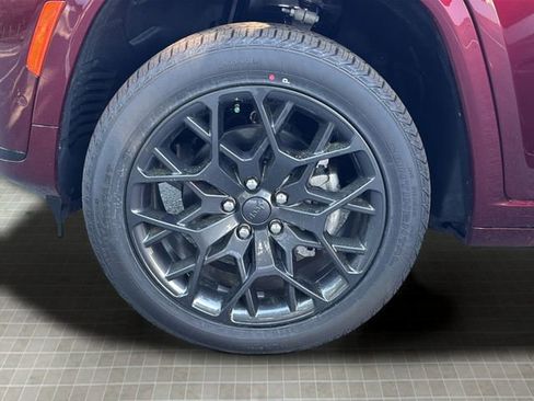 New 2025 Jeep Grand Cherokee L Summit image 45