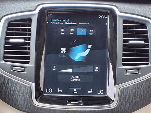 Used 2021 Volvo XC90 T6 Momentum AWD/4WD image 19