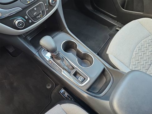 Used 2024 Chevrolet Equinox LS w/ LS Convenience Package image 28