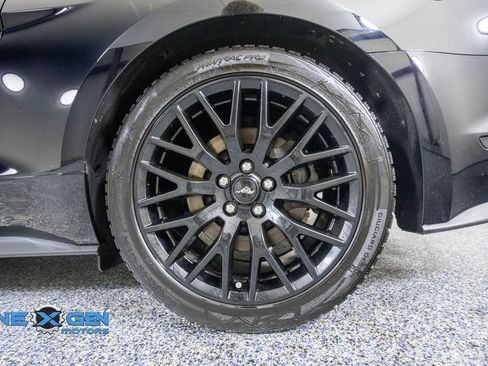Used 2019 Ford Mustang GT Premium w/ GT Performance Package RWD image 39