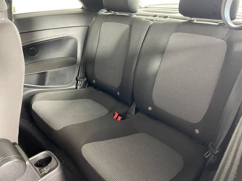 Used 2018 Volkswagen Beetle 2.0T FWD image 12