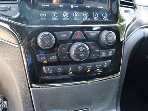 Used 2019 Jeep Grand Cherokee High Altitude RWD image 21