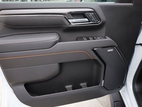 New 2026 GMC Sierra 2500 AT4 image 10