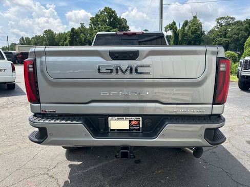 New 2026 GMC Sierra 2500 Denali Ultimate AWD/4WD image 7