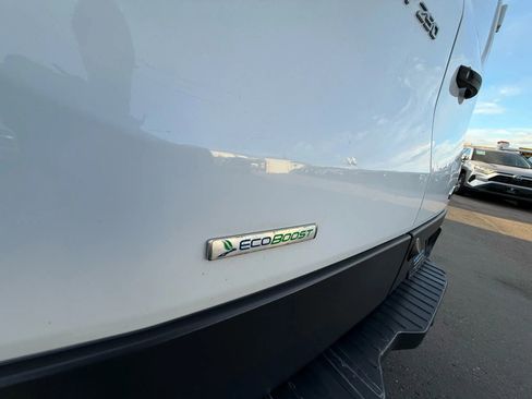 Used 2018 Ford Transit 250 130 Low Roof image 21