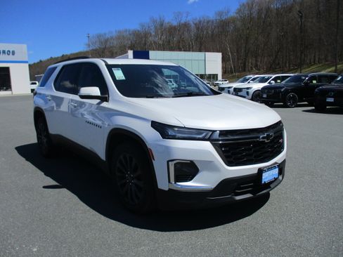 Certified 2023 Chevrolet Traverse RS AWD/4WD image 3