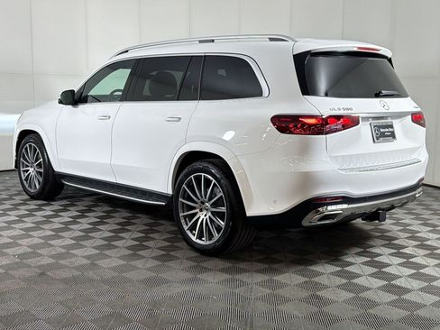 New 2026 Mercedes-Benz GLS 580 4MATIC image 3