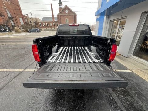 Used 2019 Chevrolet Colorado Z71 image 36