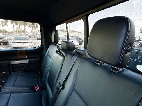 Used 2019 Ford F150 Lariat w/ Trailer Tow Package image 27