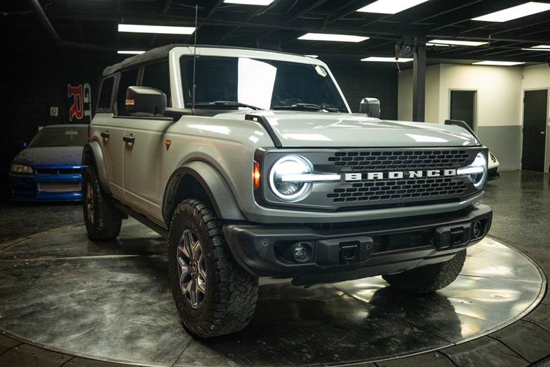 Used 2023 Ford Bronco Badlands AWD/4WD image 5