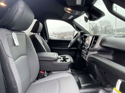 New 2026 RAM 2500 Tradesman w/ Chrome Appearance Group image 15