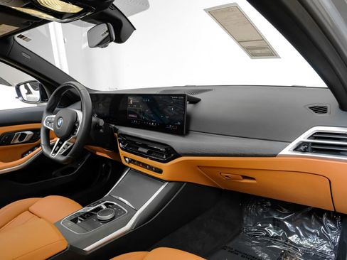 Used 2025 BMW 330i xDrive Sedan image 17